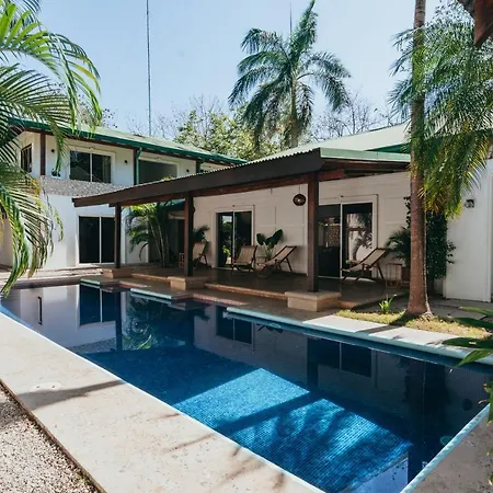 Hotel Dream Surf House Avellana