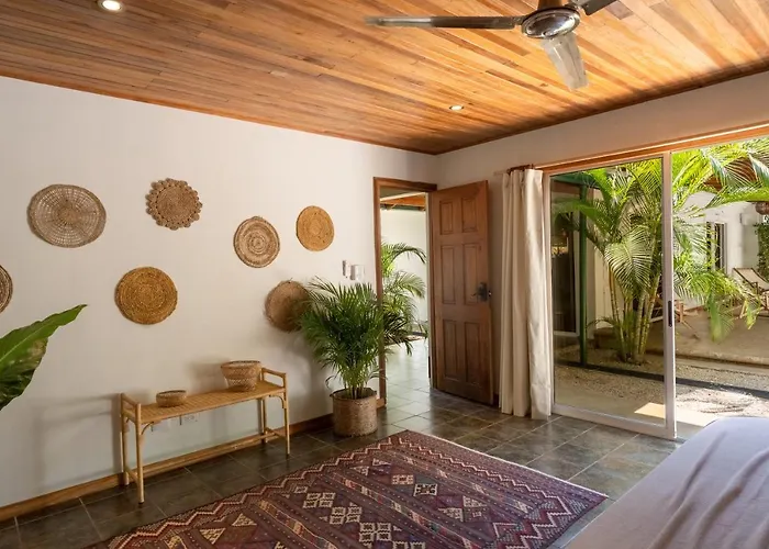 Dream Surf House Avellana