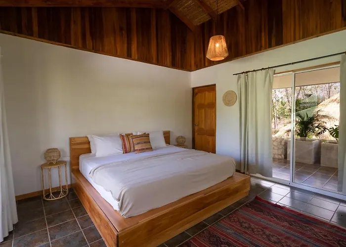 Hotel Dream Surf House Avellana