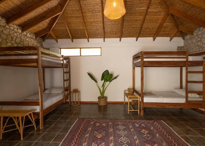 Hotel Dream Surf House Avellana